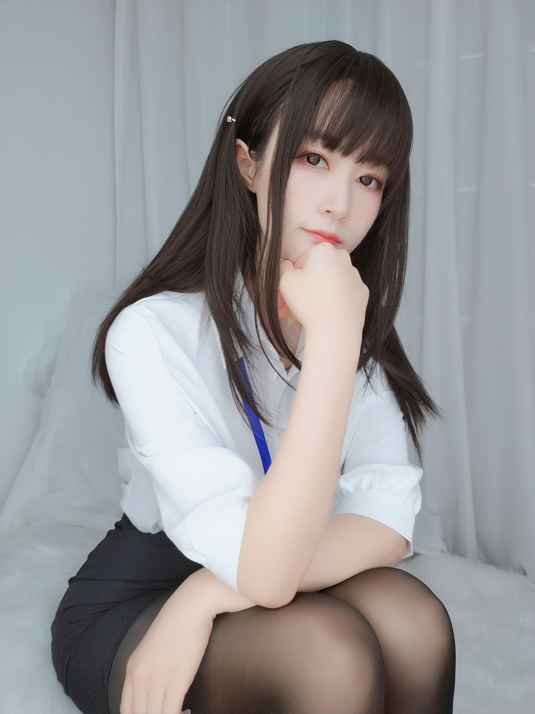 Coser小姐姐白银81–制服写真插图4